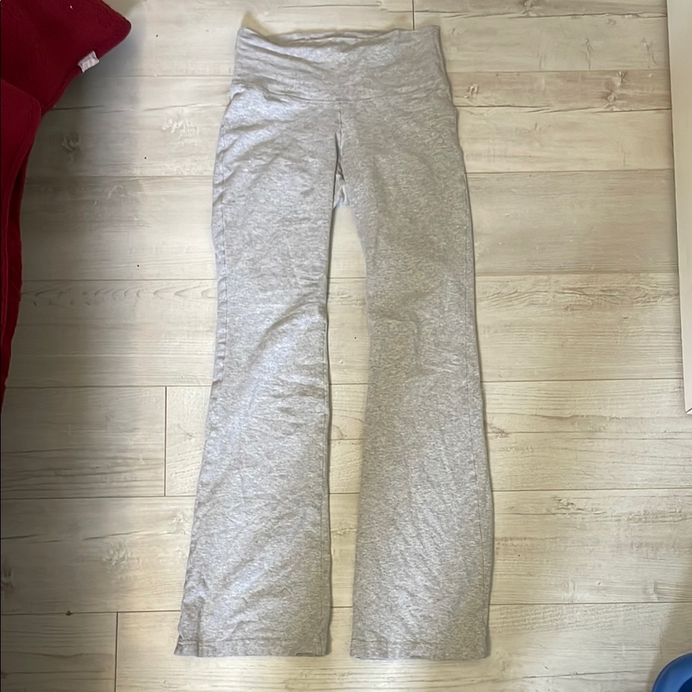 Aritzia TNA Flare Hi-rise Legging